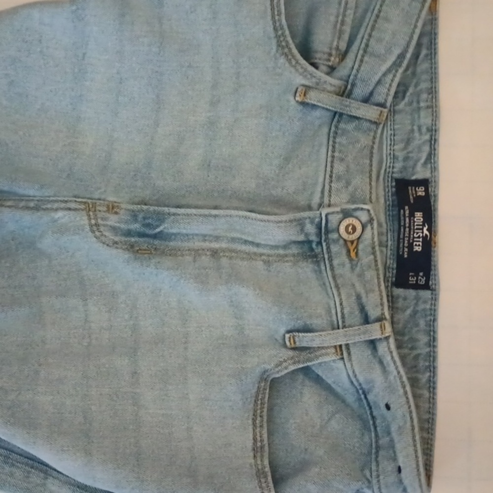 Hollister ankle cuffs blue jeans ( 29x31 )